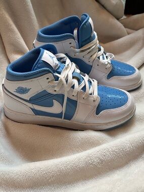 Jordan Kids Mid-Top Sneakers in White and Light Blue